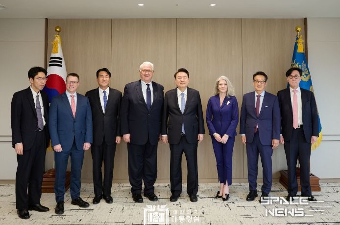 3월 6일 윤석열 대통령은 美 전략국제문제연구소(CSIS) 대표단을 접견하고, 한미관계 발전방안과 주요 지역 및 글로벌 정세에 대해 의견을 교환했다.