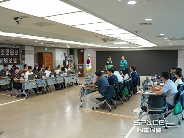 아산시의회 홍성표 의장, 2024 을지연습 근무자 격려 방문