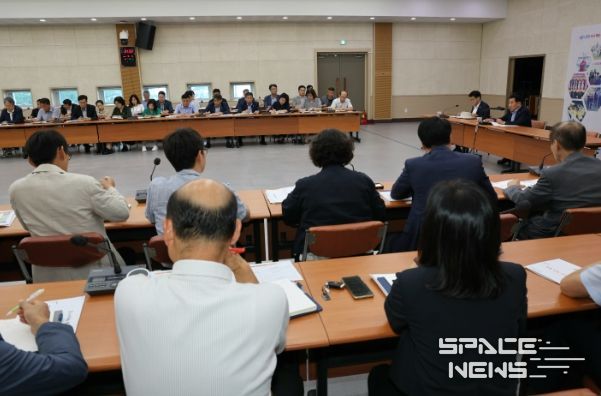 부진부서 대책 보고 및 문제점 분석하며 해결방안 모색