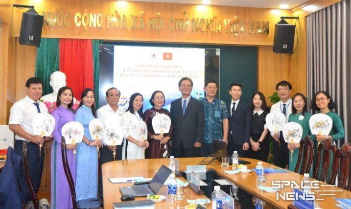 군산교육발전진흥재단, 해외중도입국청소년 국악관현악단과 베트남 청소년 예술제