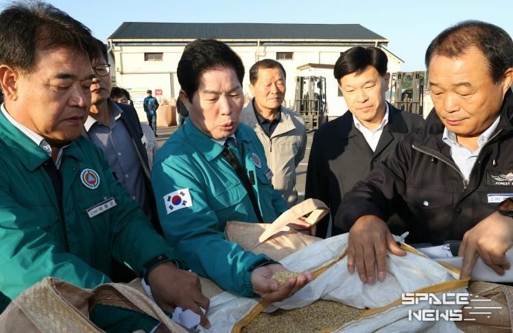 공영민 고흥군수, 공공비축미 수매 현장 격려