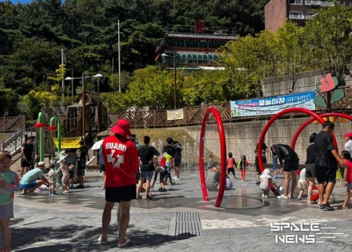 부산 북구, 공원 내 물놀이장 성황리 종료