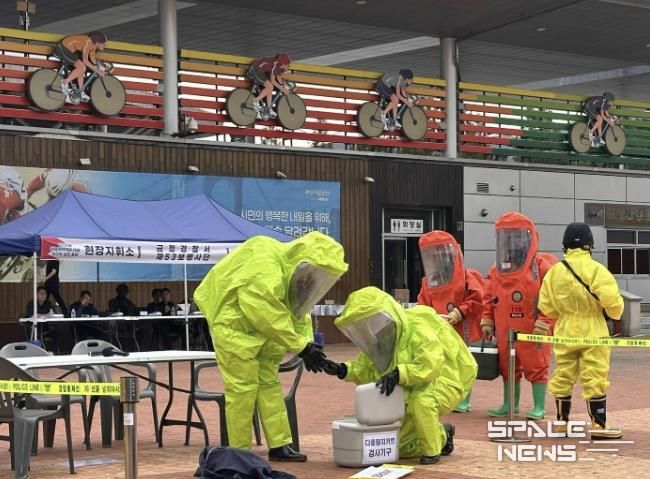 다중검체키트 검체채취 장면