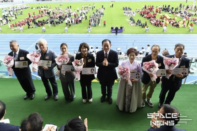 제74회 문경시민체육대회 및 문화제 성황리 개최