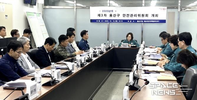 용산구는 안전한 핼러윈데이를 위해 지난 9월부터 용산경찰서·용산소방서· 등 유관기관과 3차례 회의를 거쳐 안전관리계획을 수립했다.