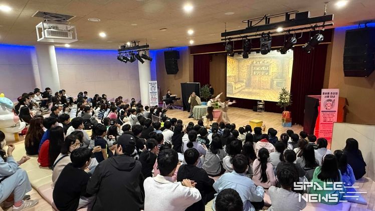 한형석 자유아동극장 <헨젤과 그레텔> 공연 성료
