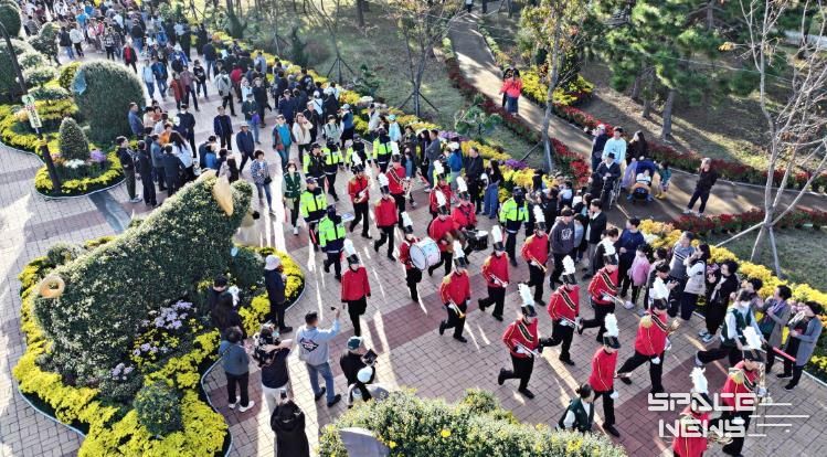 제24회 마산가고파국화축제(2024)_국화드림퍼레이드