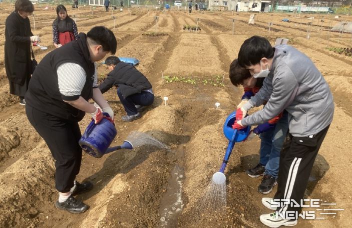맞춤형 복지 일자리로 자립 지원