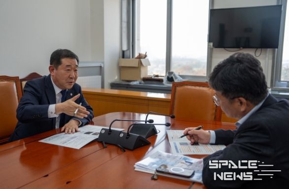 이재영 증평군수, 예결특위 심사 앞두고 정부예산 확보 총력