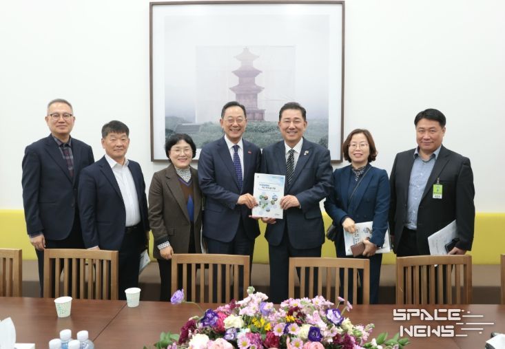 예산심의 국회찾아‘국비확보’ 광폭행보