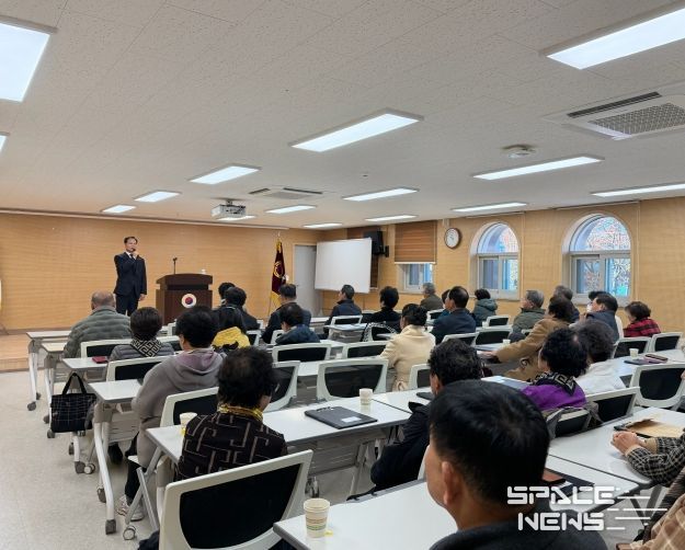 조병옥 음성군수, 노인대학에서 어르신 대상 특별강연 실시