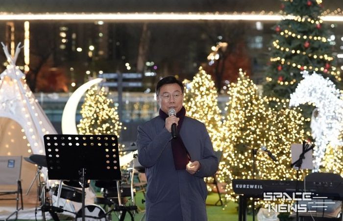 신상진 성남시장, 판교역 광장 성탄 트리 점등식 참석