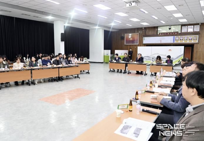 문경시, 2025년 시정 발전 아이디어 발굴 보고회 열어