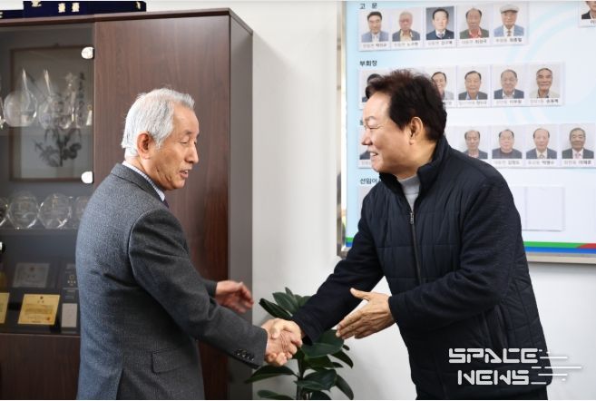 김해시노인복지회관방문