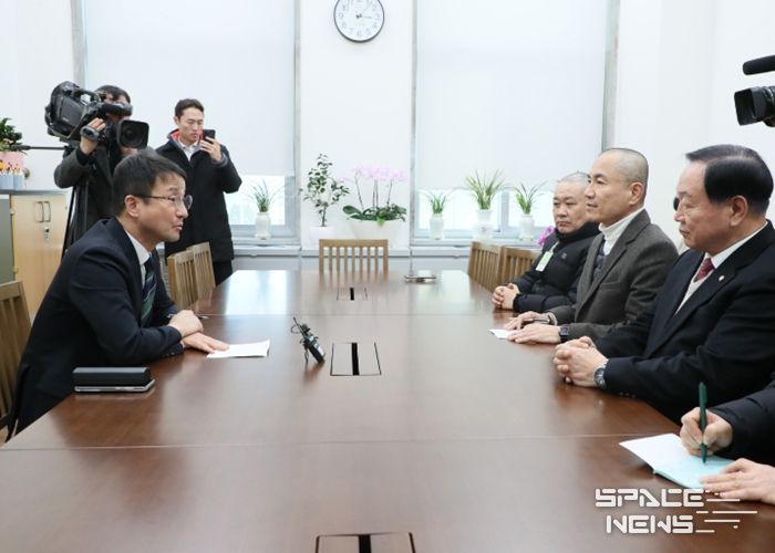 김진태 지사, 한병도 원내대표 면담…강원특별법 개정안 통과 촉구