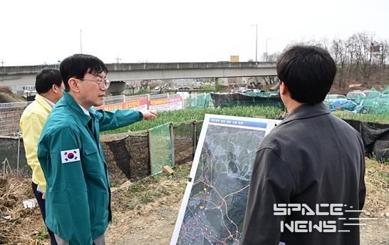 대구 동구청은 지난 30일, 하천·계곡 주변 불법 점용시설에 대한 점검과 관리를 위해 현장점검을 실시했다.