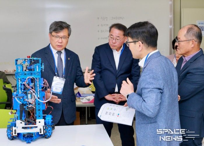 유정기 권한대행, 전북기능경기대회 참가 학생 격려