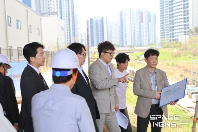 송승환 서구의장, 모경종 국회의원과 함께 계양천 연결사업 및 편의시설 조성 현장 점검 나서